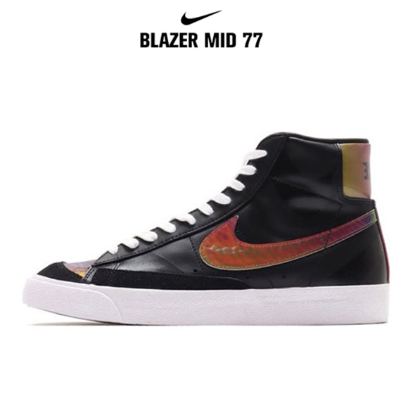 Blazer Mid '77黑 全息鐳射2